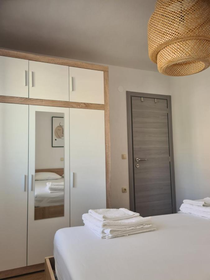 Hello Sunshine - Apartment On The Beach Zubovici Ngoại thất bức ảnh