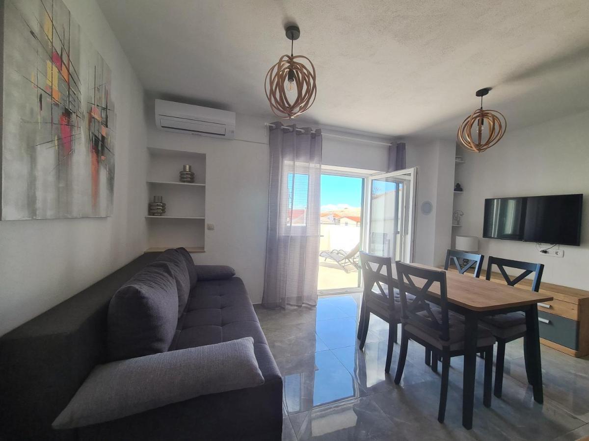 Hello Sunshine - Apartment On The Beach Zubovici Ngoại thất bức ảnh